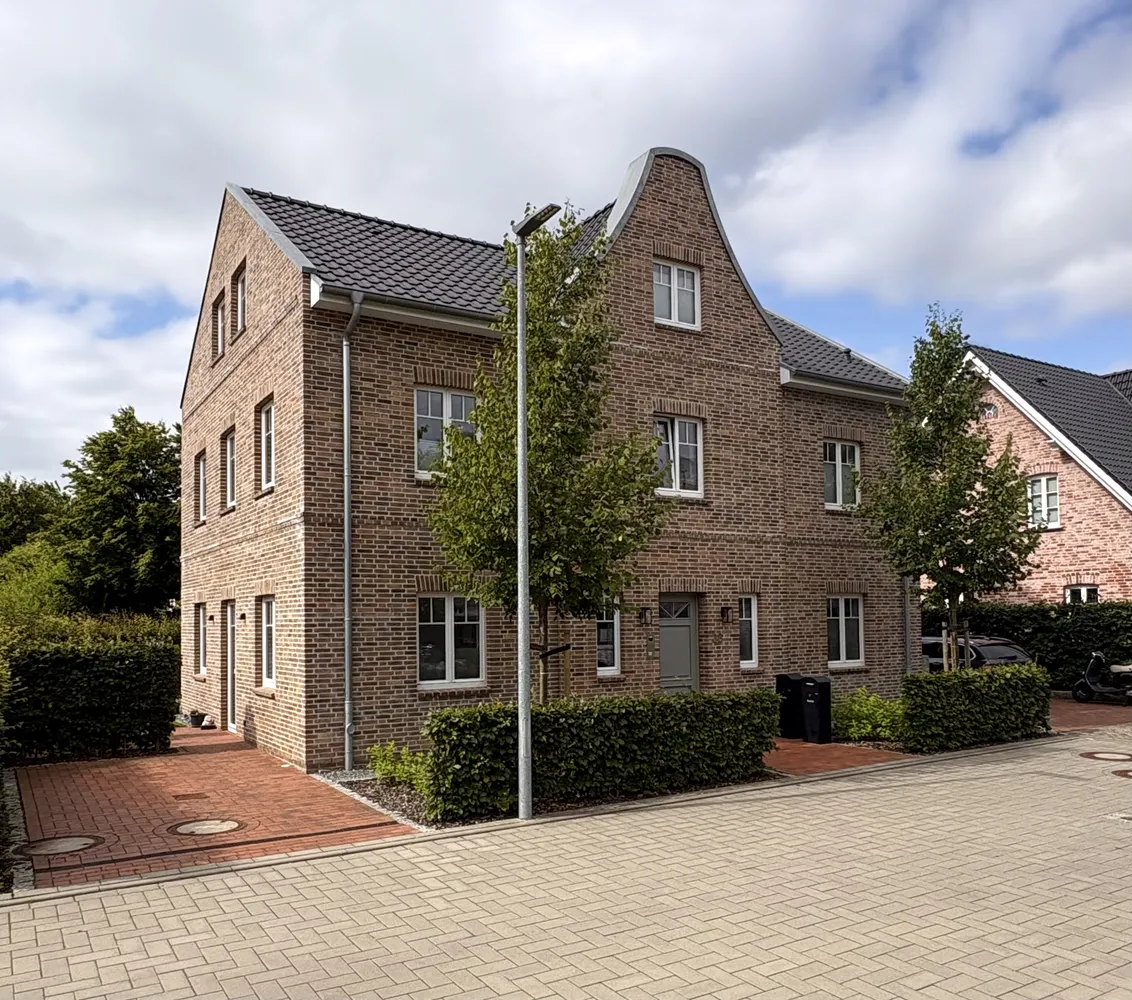 4 Zimmer Wohnung mit 136 m² in Elmshorn – Bild 3