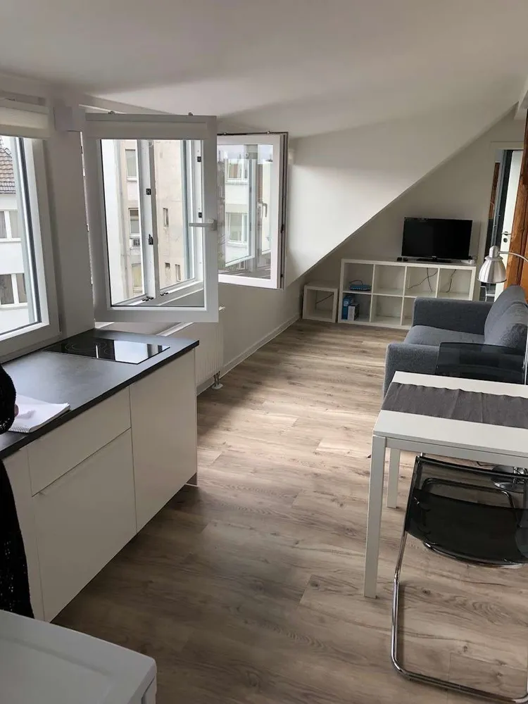 2 Zimmer Wohnung mit 32 m² in Düsseldorf – Bild 2