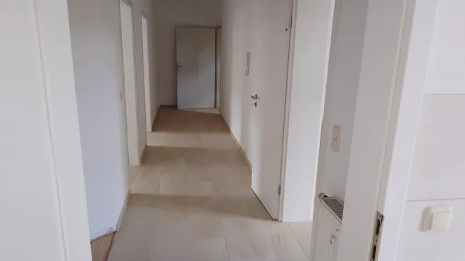 4 Zimmer Wohnung mit 96 m² in Halle (Saale) – Bild 2