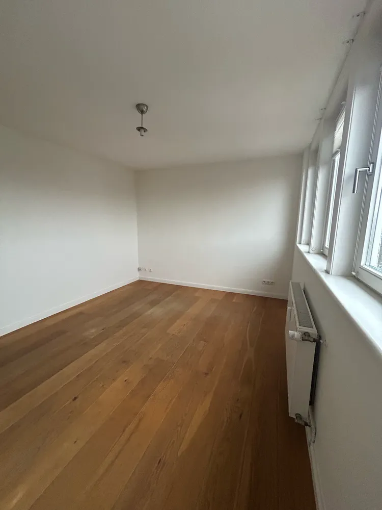 3 Zimmer Wohnung mit 165 m² in Hamburg – Bild 8