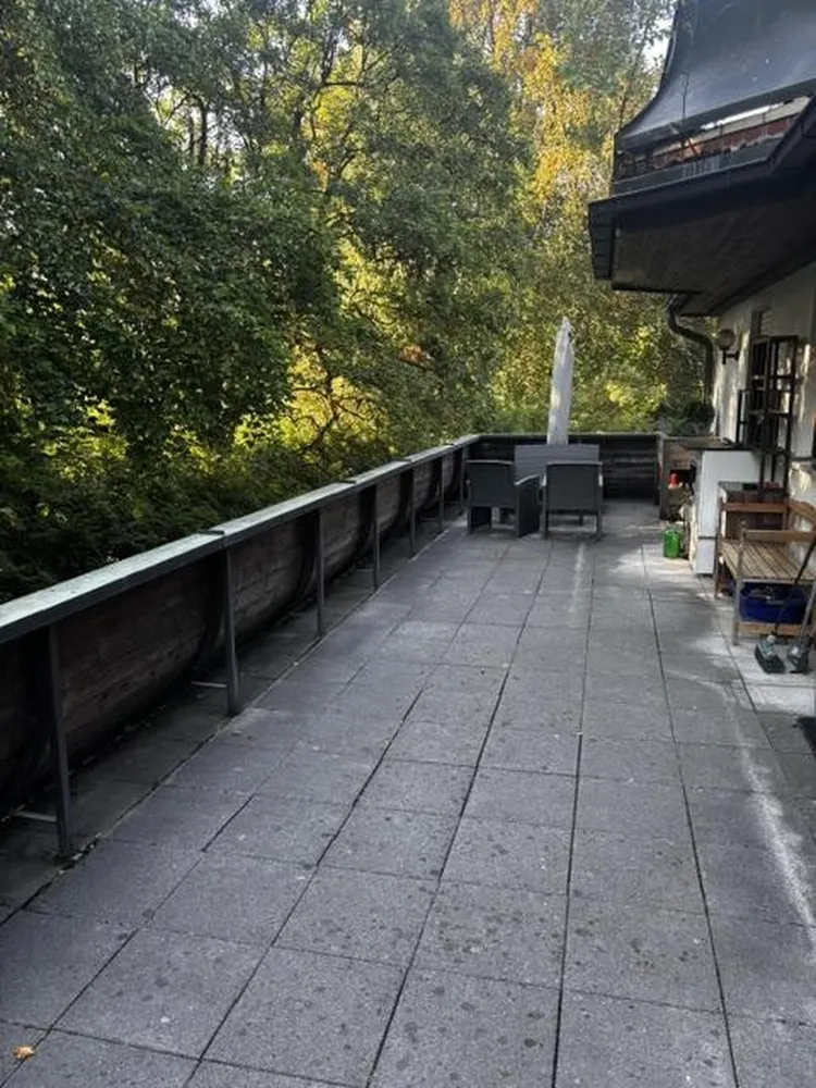 2 Zimmer Wohnung mit 77 m² in München – Bild 1