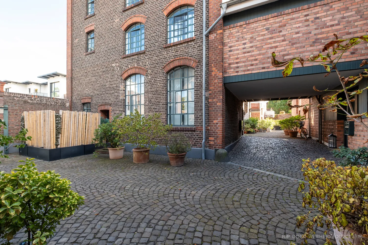2 Zimmer Wohnung mit 137 m² in Köln – Bild 11