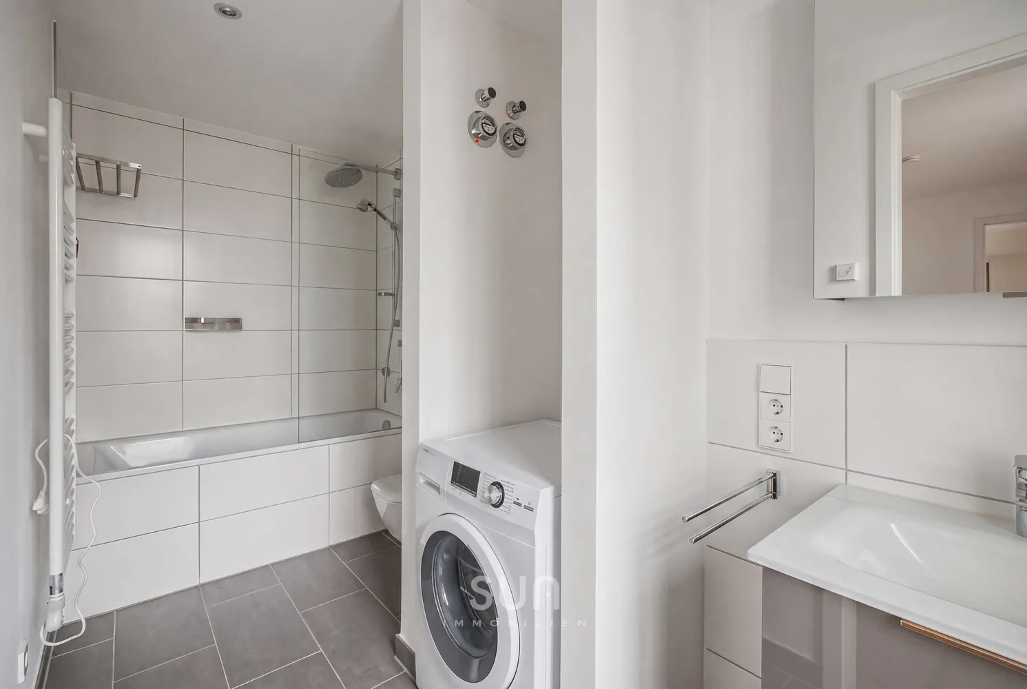 2 room apartment with 88 m² in Frankfurt am Main – Photo 9