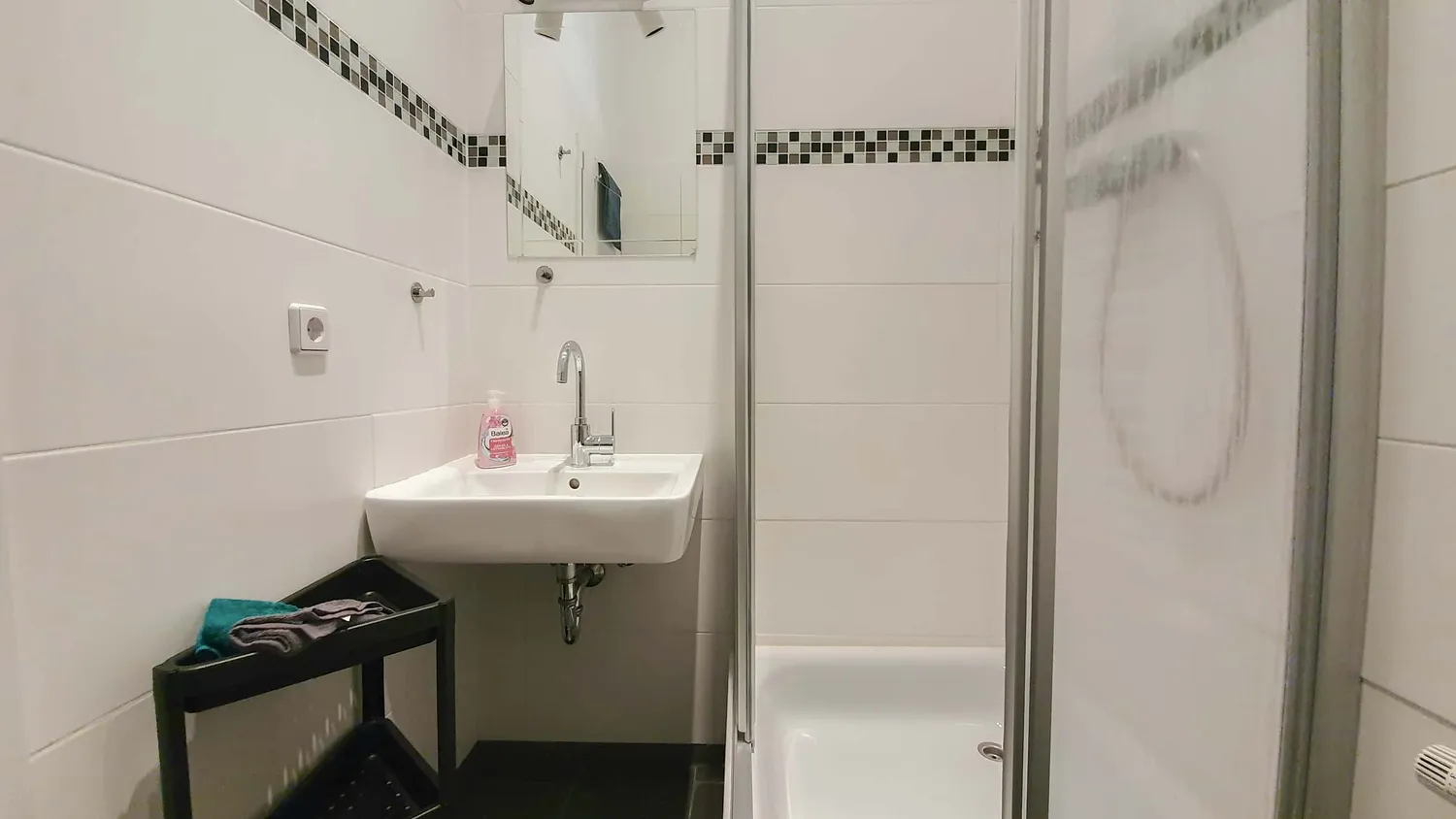 Shared room with 7 m² in Berlin – Photo 1