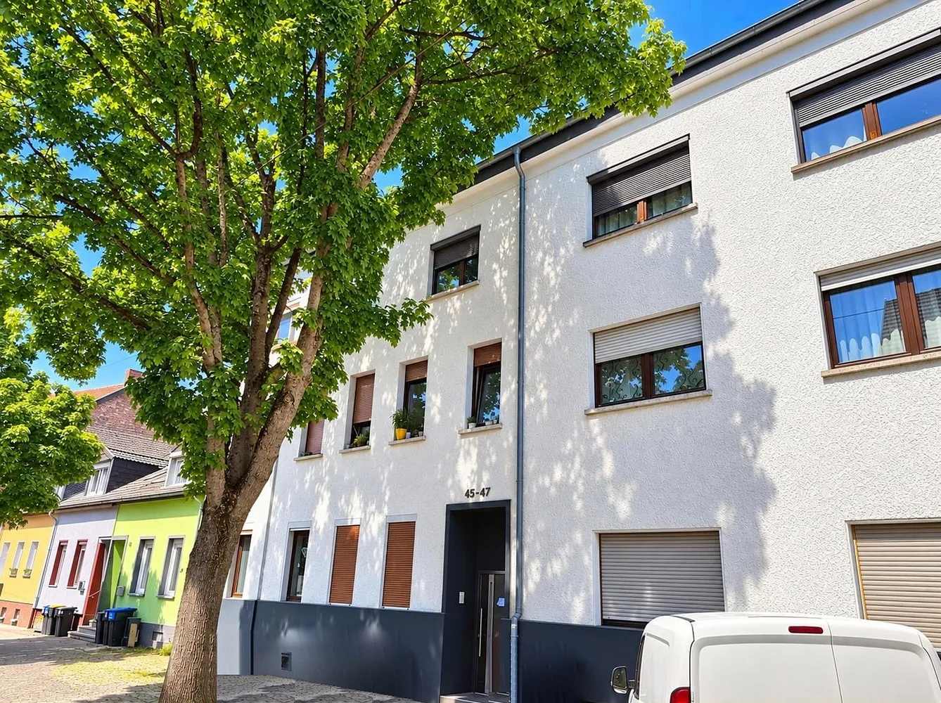 3 room apartment with 90 m² in Saarbrücken – Photo 1