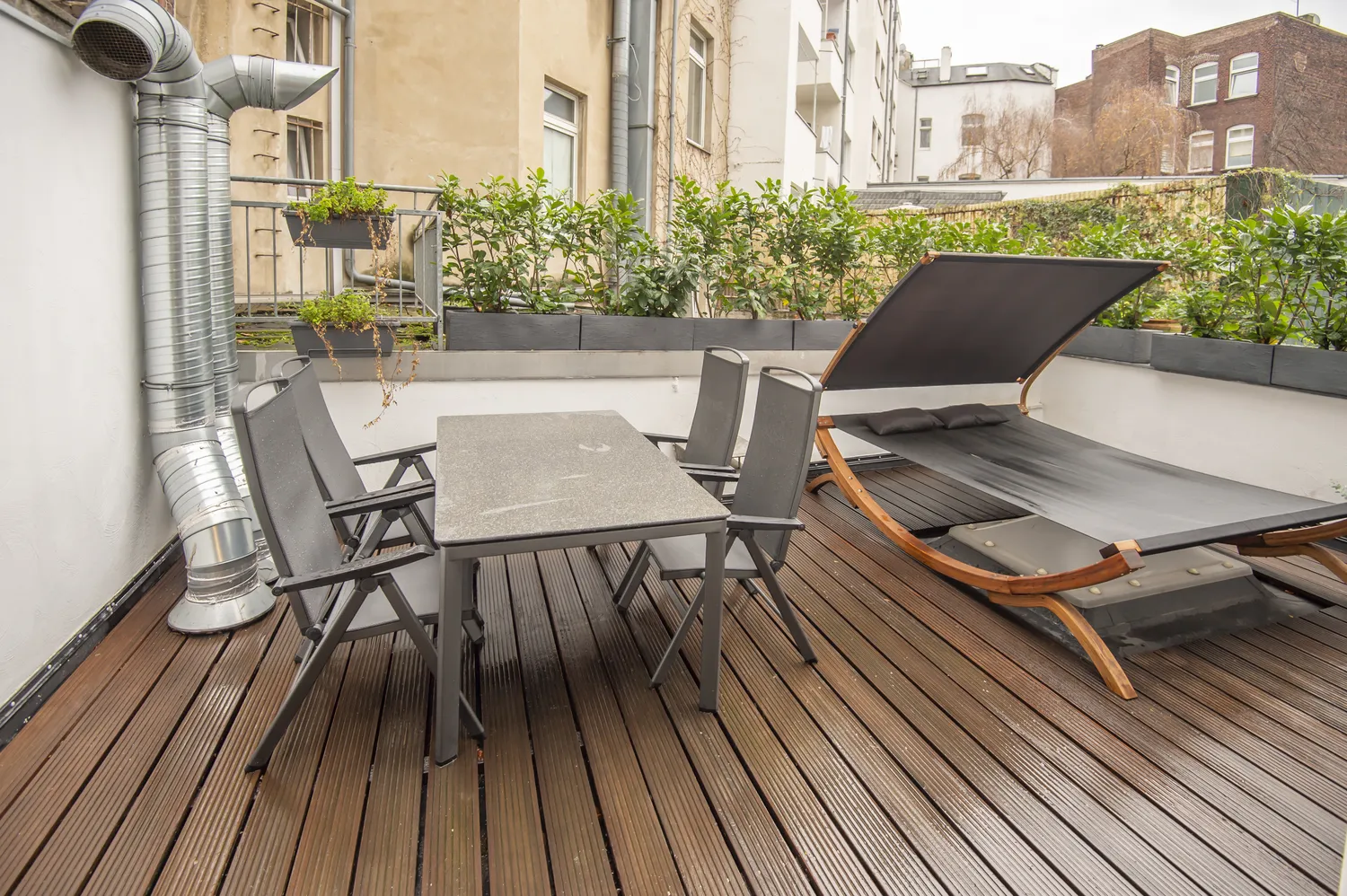 4 Zimmer Wohnung mit 102 m² in Düsseldorf – Bild 3