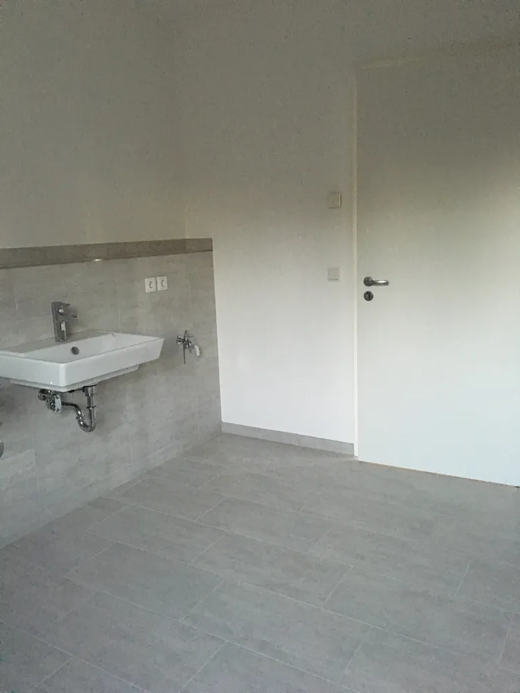 2 Zimmer Wohnung mit 109 m² in Berlin – Bild 8