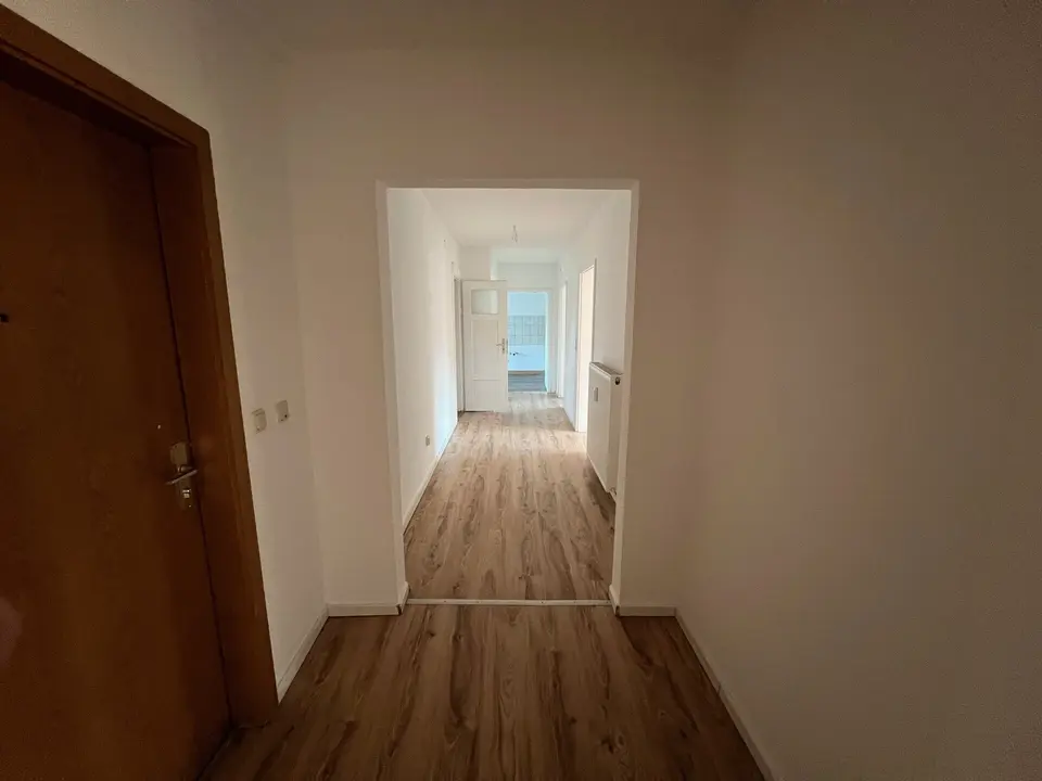 4 Zimmer Wohnung mit 99 m² in Hof – Bild 3