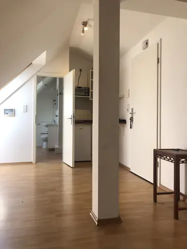 1 Zimmer Wohnung mit 30 m² in Frankfurt am Main – Bild 9