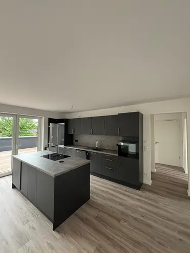 4 Zimmer Wohnung mit 161 m² in Hamburg – Bild 2