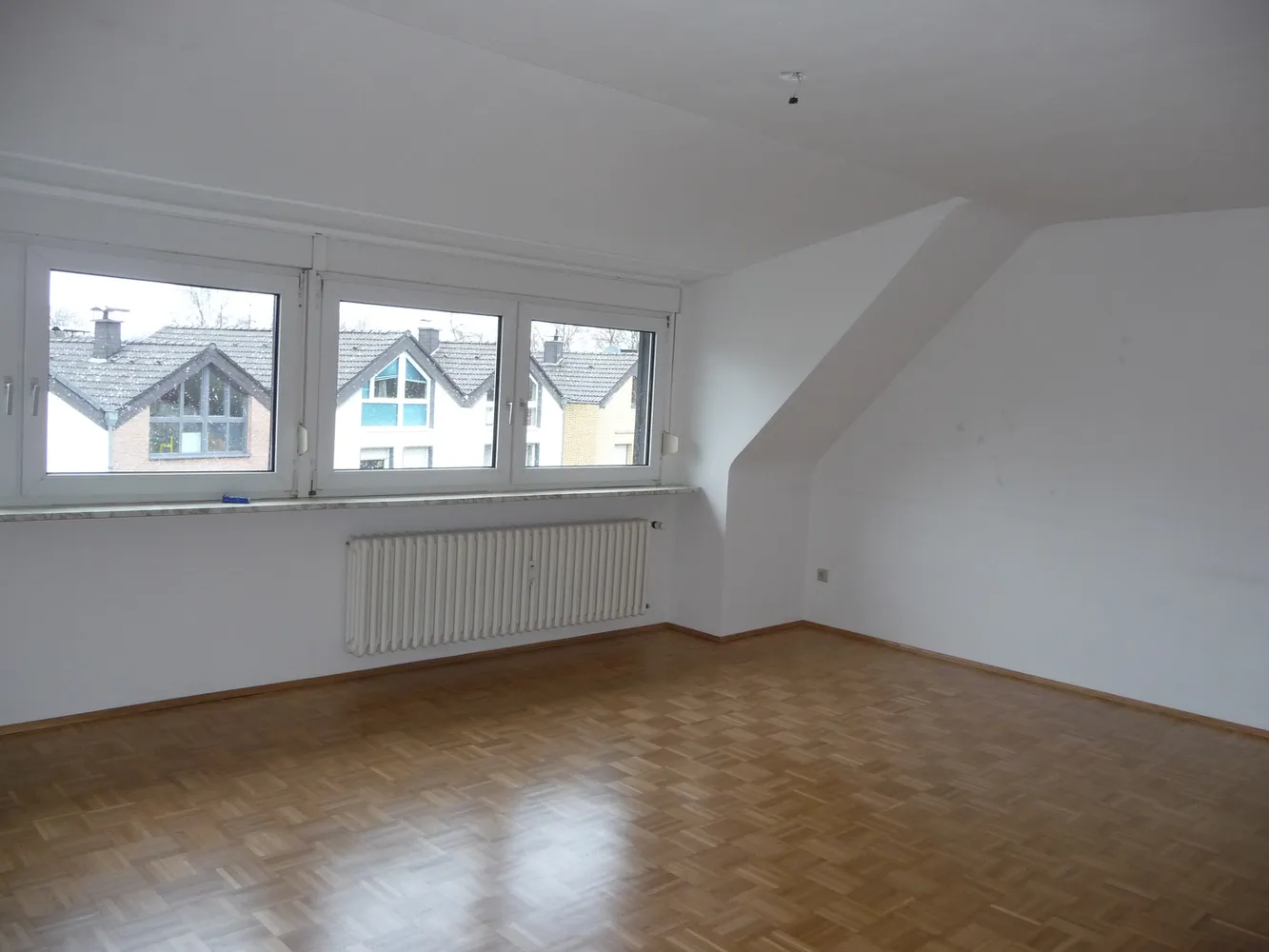 3 Zimmer Wohnung mit 95 m² in Köln – Bild 2