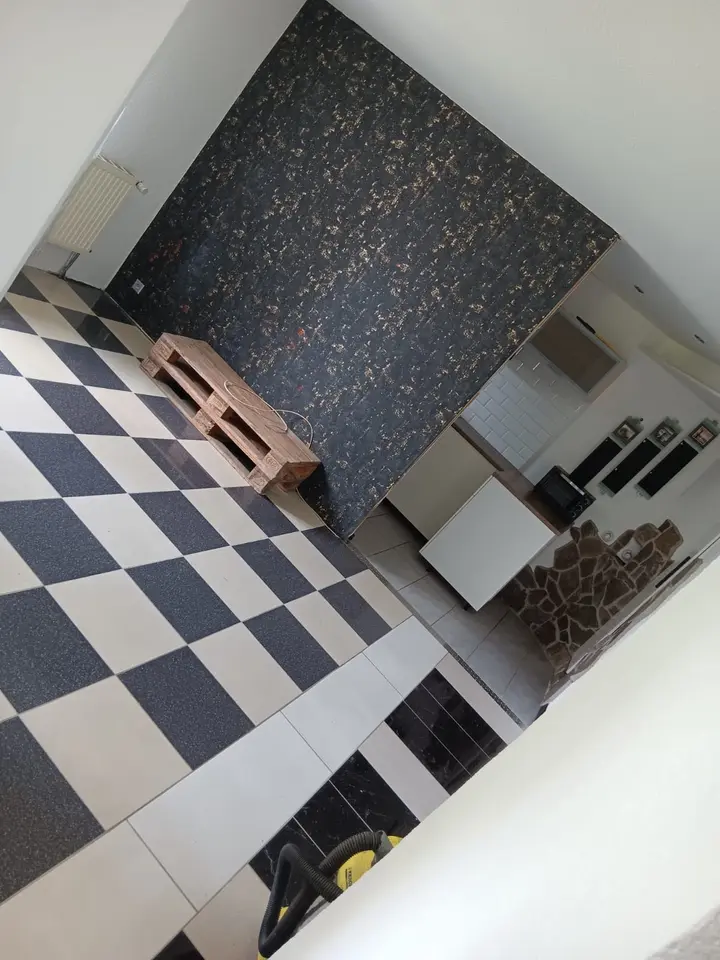 2 Zimmer Wohnung mit 60 m² in Crimmitschau – Bild 3