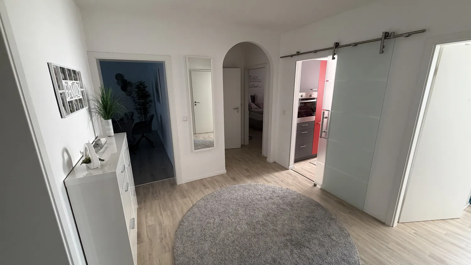 4 Zimmer Wohnung mit 100 m² in Hannover – Bild 2