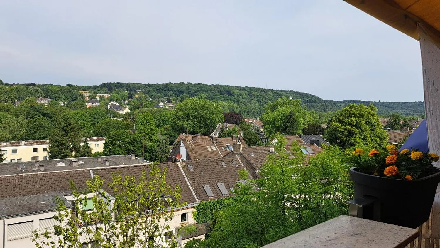 6 Zimmer Wohnung mit 148 m² in Essen – Bild 1
