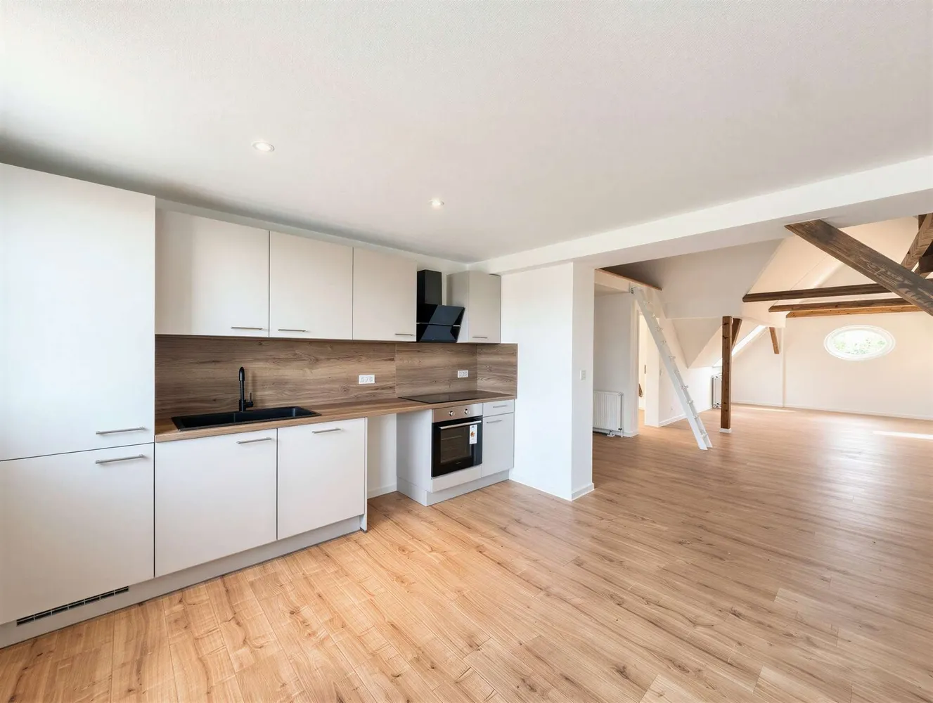 2 Zimmer Wohnung mit 92 m² in Leipzig – Bild 1