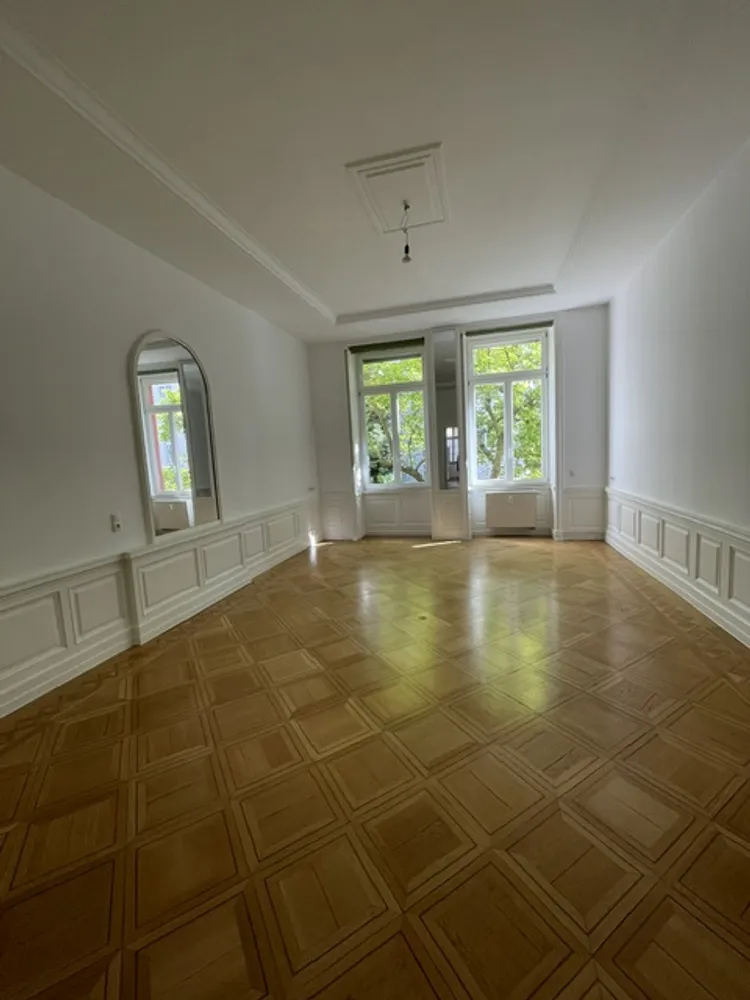 2 Zimmer Wohnung mit 115 m² in Frankfurt am Main – Bild 2