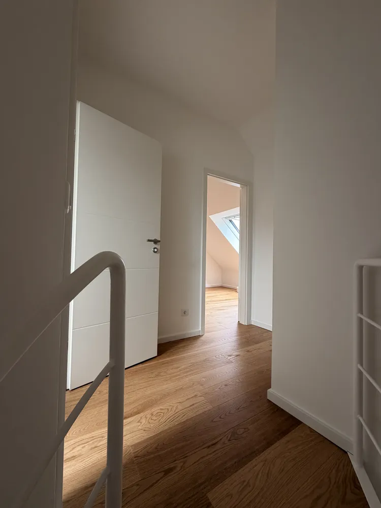 4 Zimmer Wohnung mit 124 m² in Düsseldorf – Bild 8