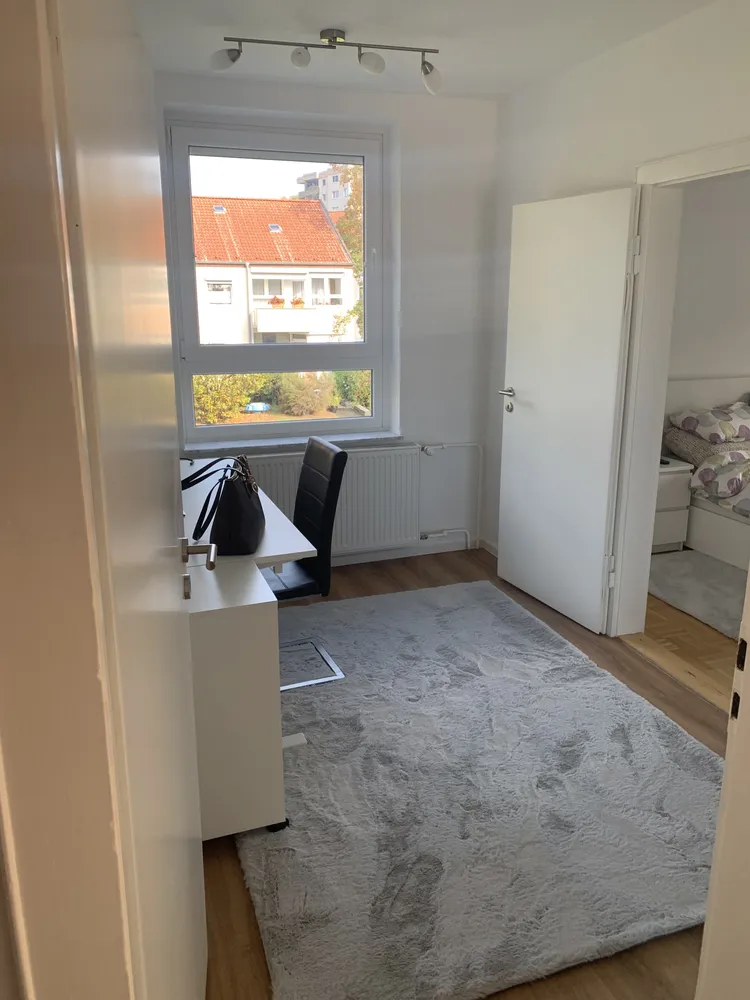 4 Zimmer Wohnung mit 77 m² in Hannover – Bild 1