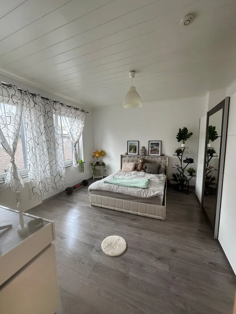 2 Zimmer Wohnung mit 65 m² in Oberhausen – Bild 2