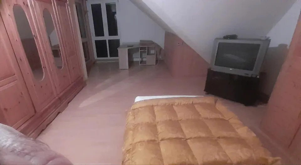WG-Zimmer mit 20 m² in Frankfurt am Main – Bild 1