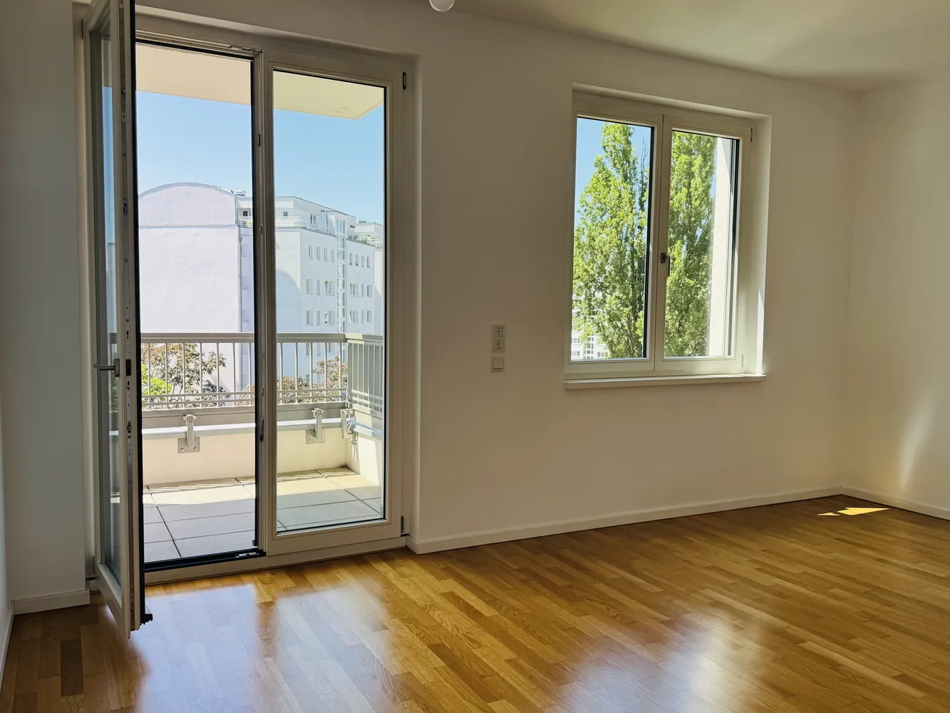 2 Zimmer Wohnung mit 75 m² in Berlin – Bild 2