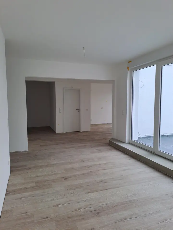 3 Zimmer Wohnung mit 95 m² in Bitterfeld-Wolfen – Bild 2