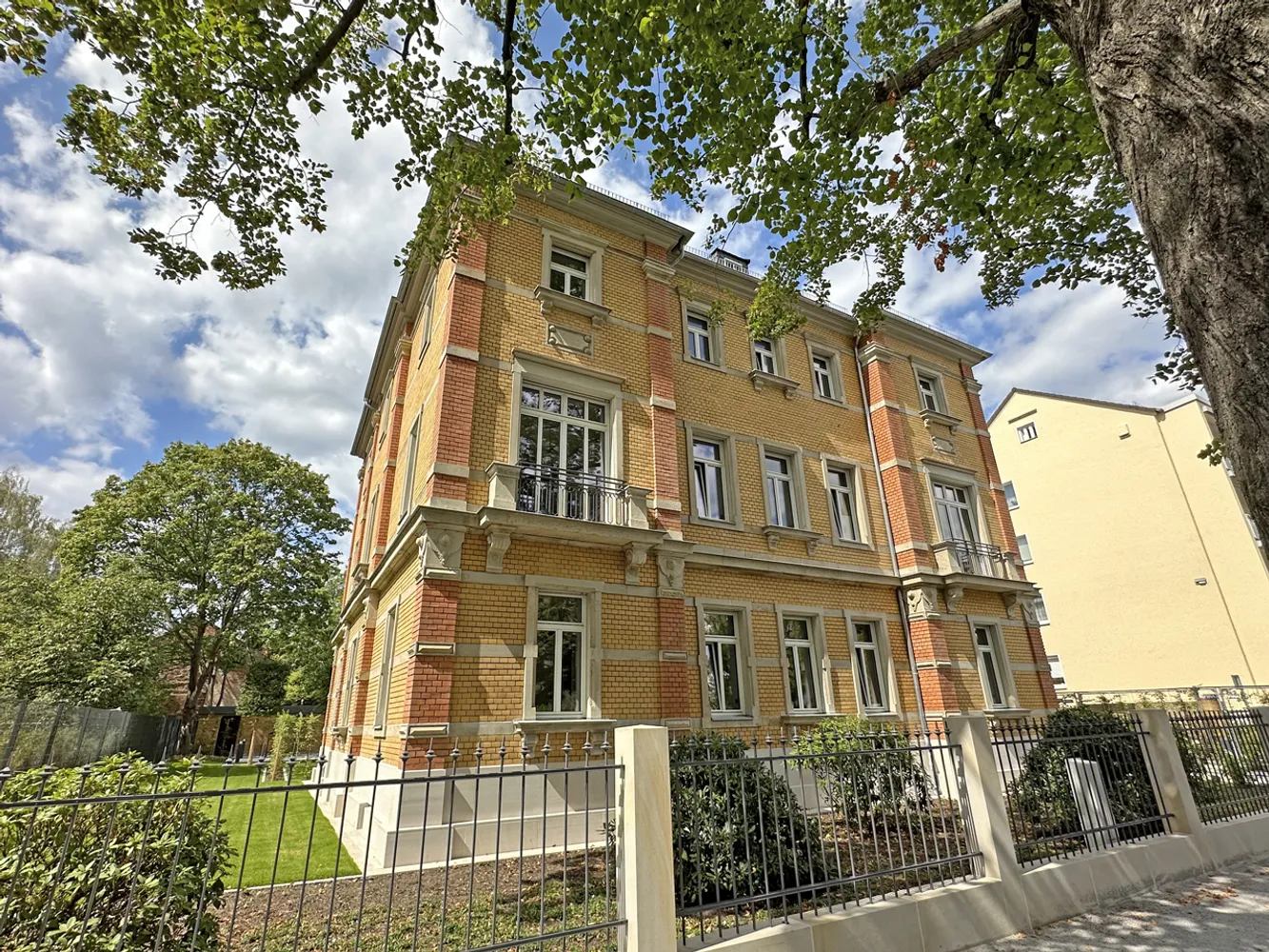3 Zimmer Wohnung mit 82 m² in Dresden – Bild 1