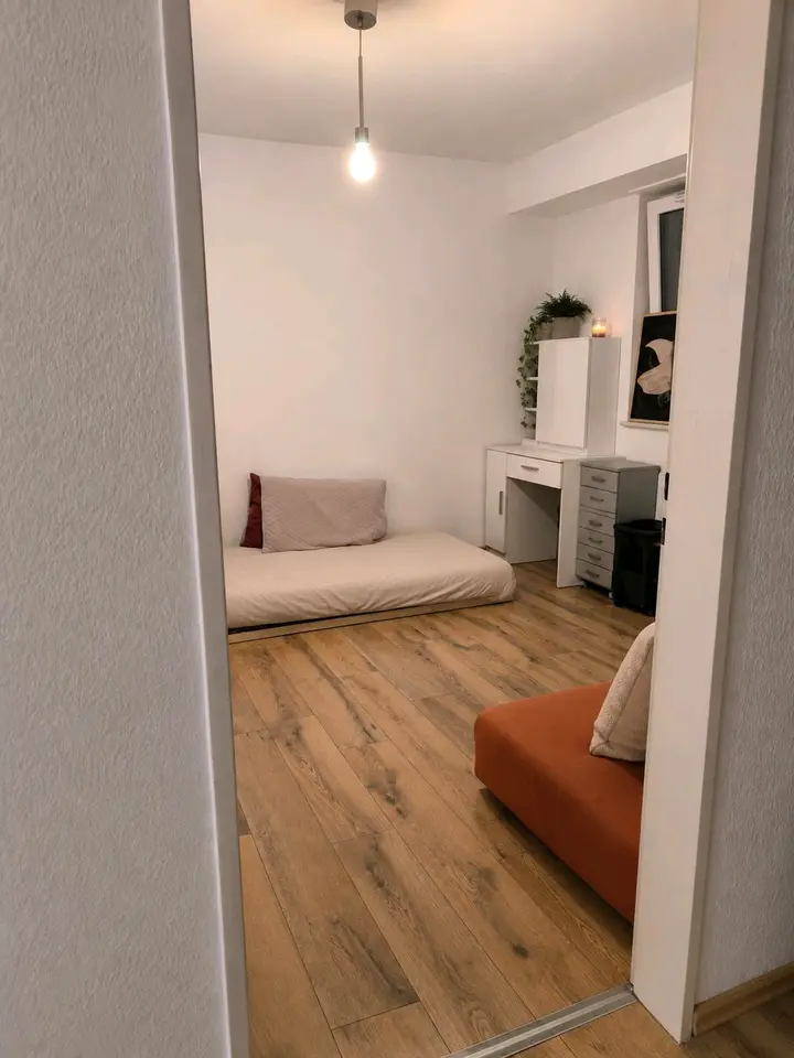 2 Zimmer Wohnung mit 73 m² in Düsseldorf – Bild 2