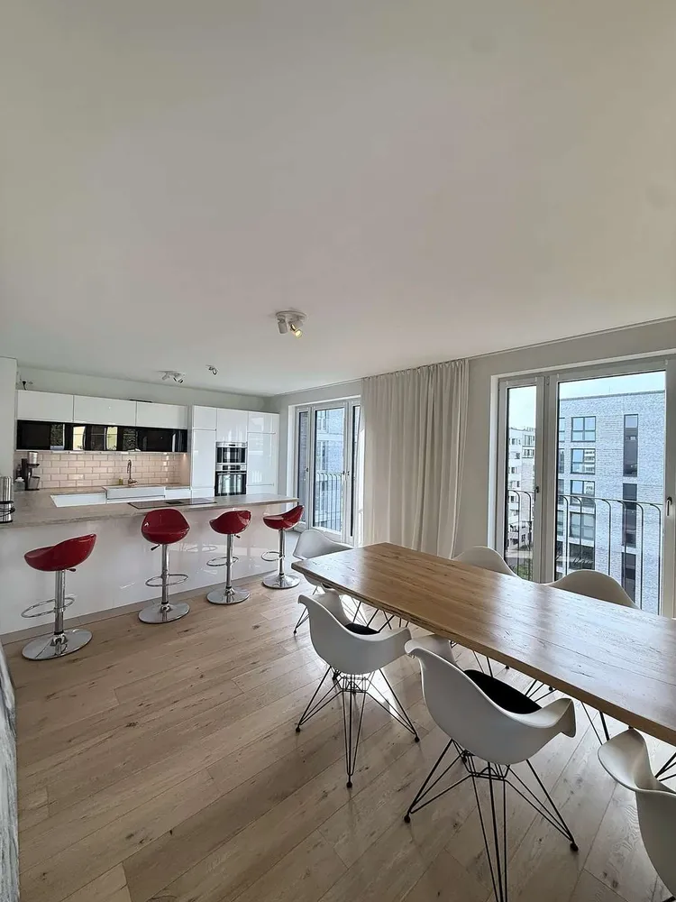 4 Zimmer Wohnung mit 123 m² in Hamburg – Bild 1