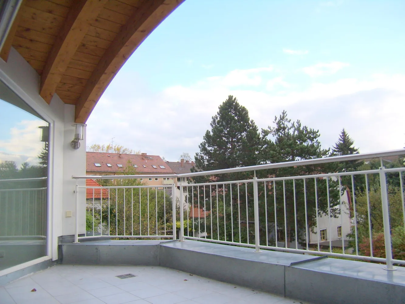 2 Zimmer Wohnung mit 82 m² in München – Bild 1