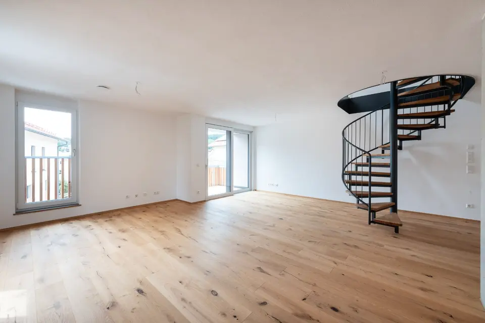4 Zimmer Wohnung mit 220 m² in Memmingen – Bild 2