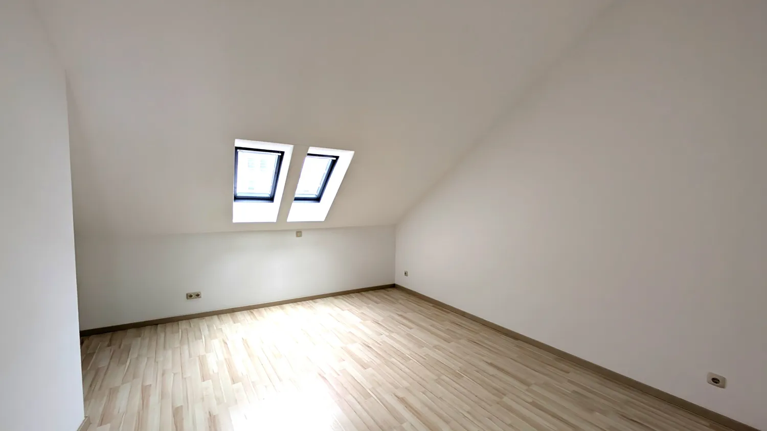 3 Zimmer Wohnung mit 80 m² in Wiesbaden – Bild 7