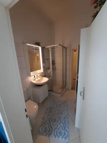 2 Zimmer Wohnung mit 74 m² in Köln – Bild 3