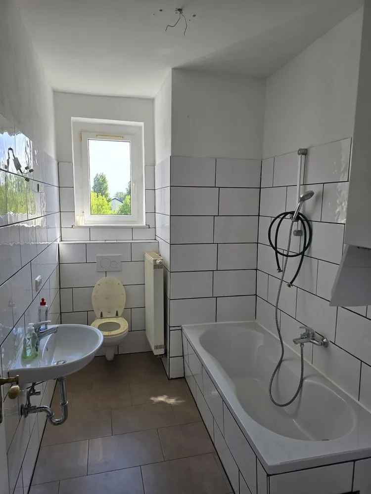 3 room apartment with 86 m² in Bitterfeld-Wolfen – Photo 3