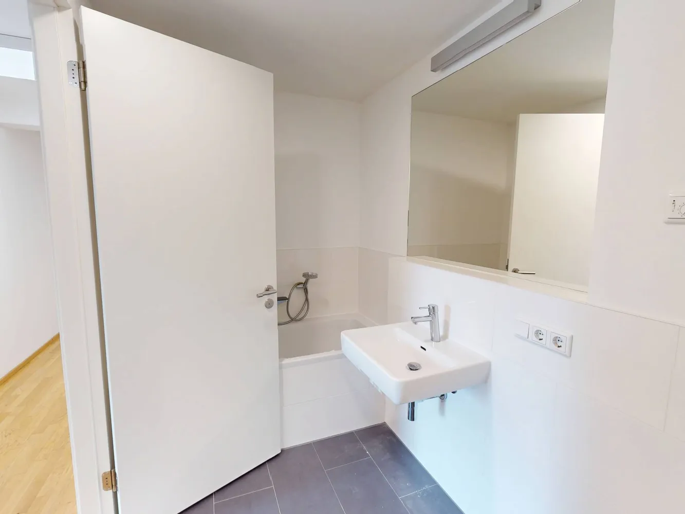 3 room apartment with 77 m² in Berlin – Photo 12
