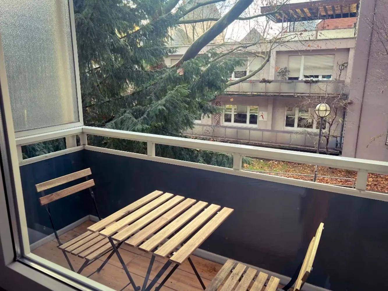 Shared room with 25 m² in Frankfurt am Main – Photo 1