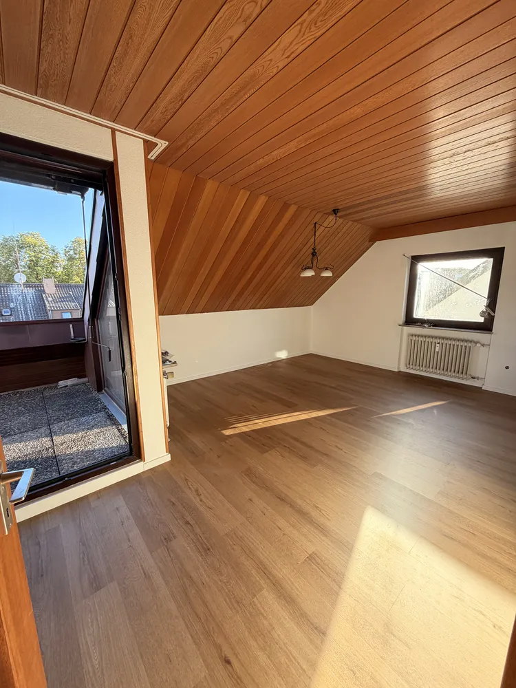 4 Zimmer Wohnung mit 98 m² in Stuttgart – Bild 1