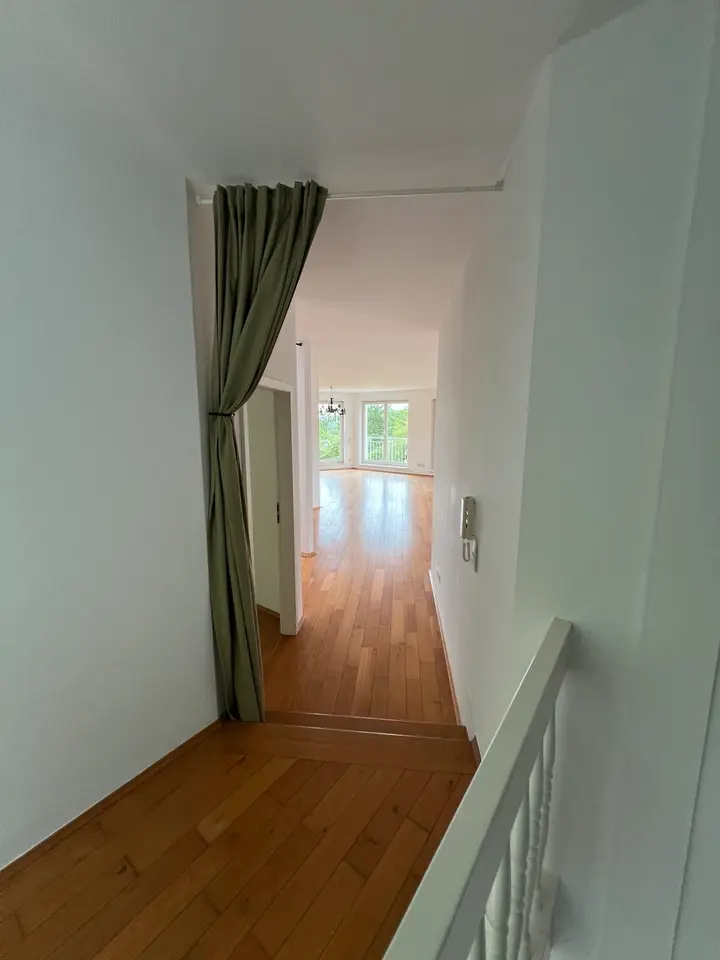 4 Zimmer Wohnung mit 120 m² in Saarbrücken – Bild 4
