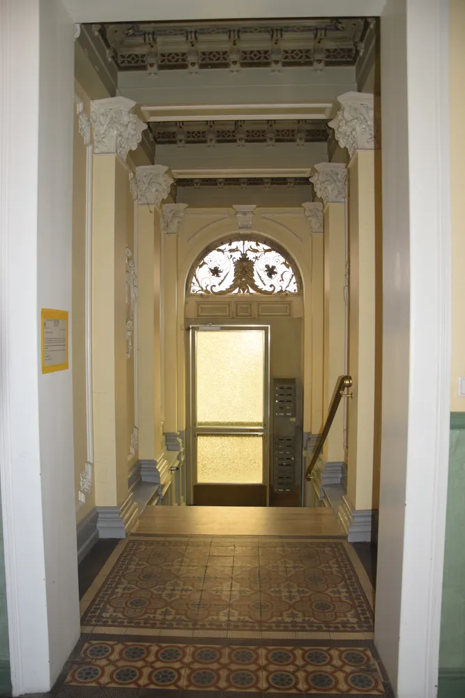 5 Zimmer Wohnung mit 130 m² in Wiesbaden – Bild 3