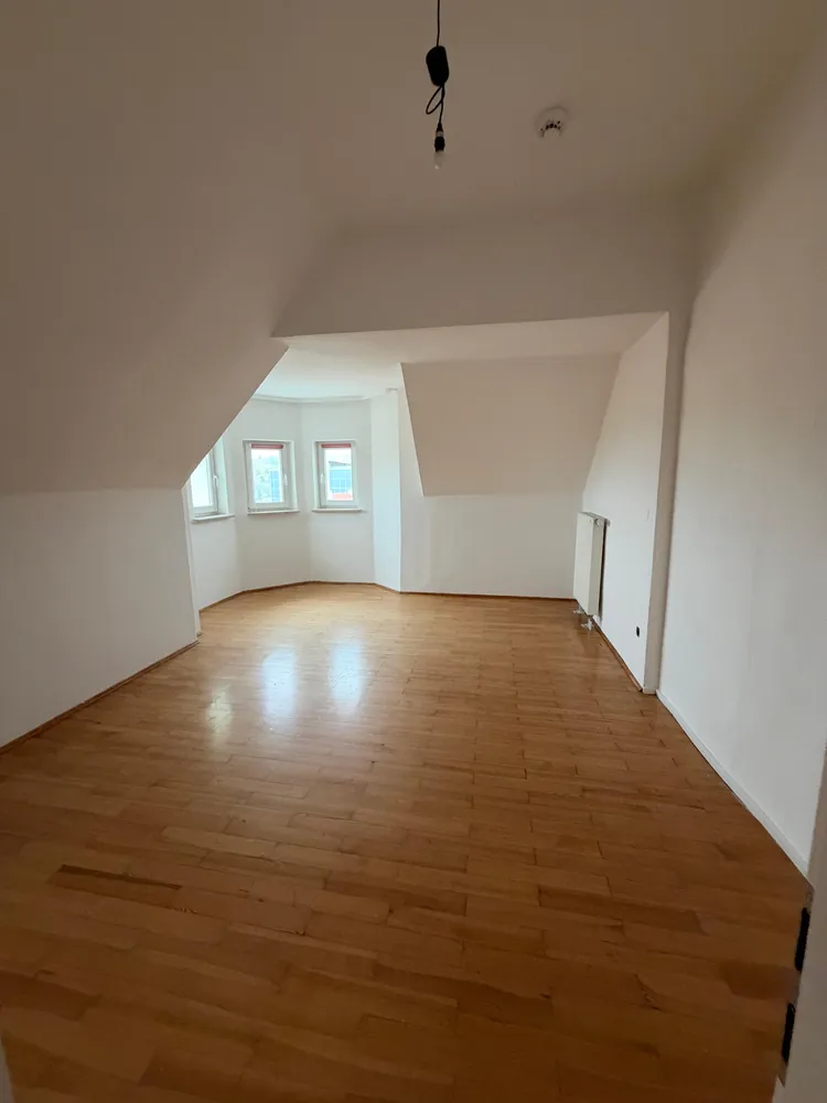 4 Zimmer Wohnung mit 120 m² in Freising – Bild 3