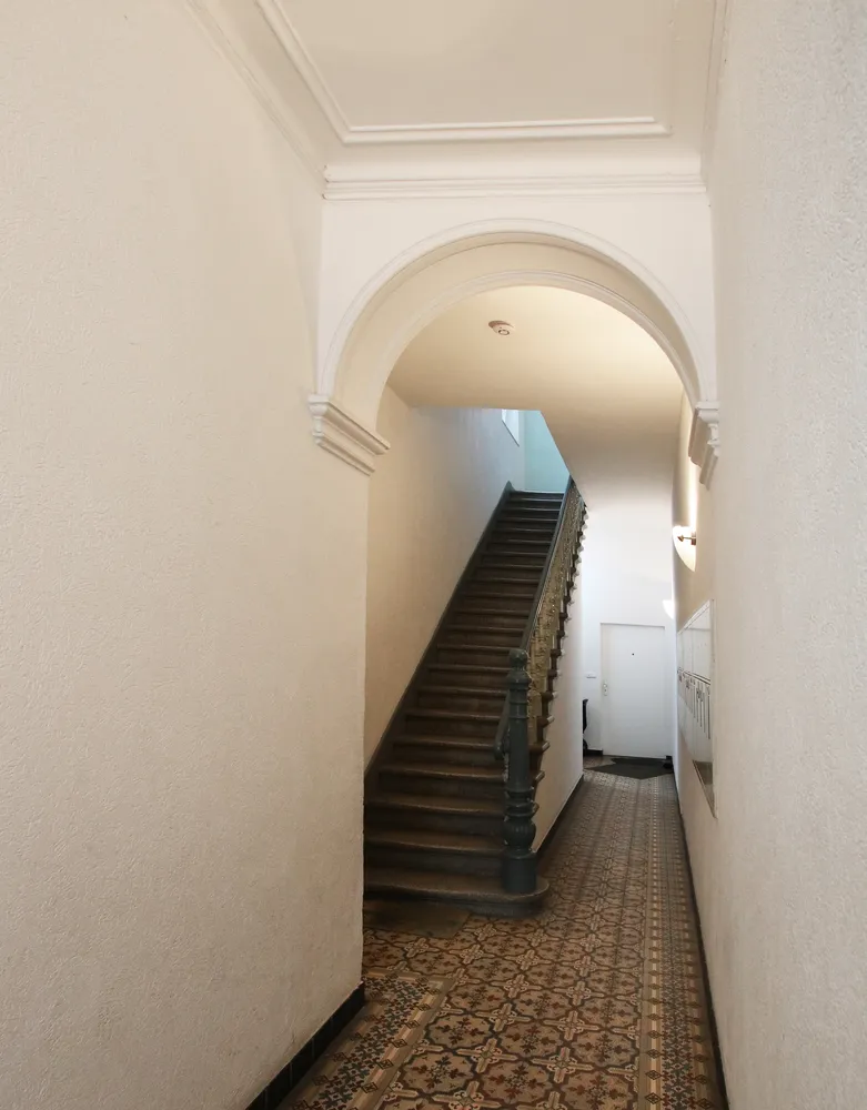 1 Zimmer Wohnung mit 35 m² in Köln – Bild 2
