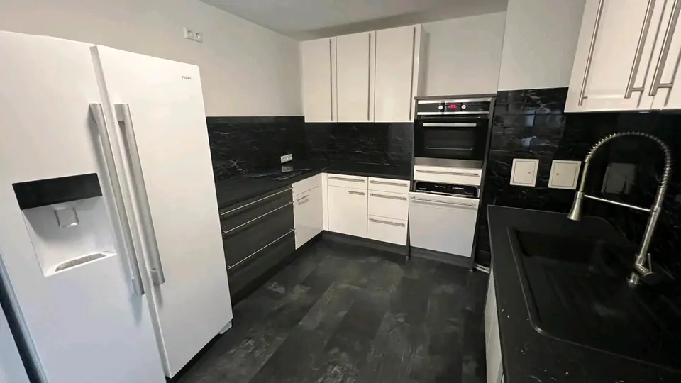 4 Zimmer Wohnung mit 138 m² in Meiningen – Bild 4