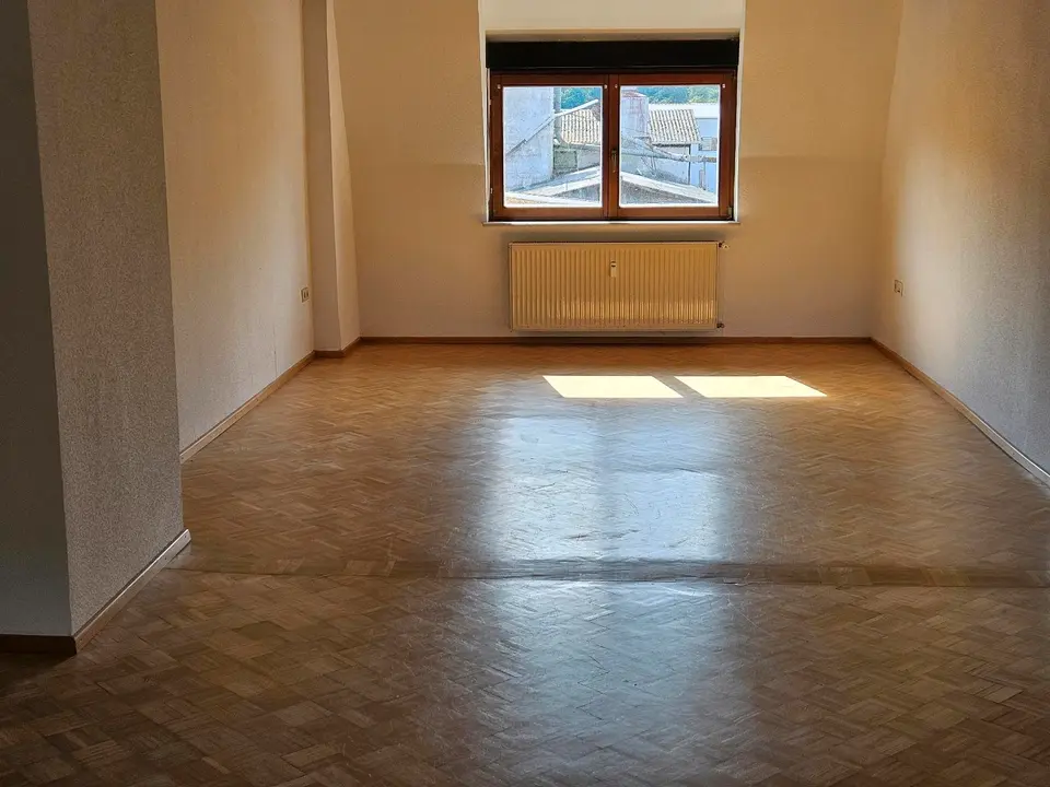 6 Zimmer Wohnung mit 145 m² in Bruchsal – Bild 1