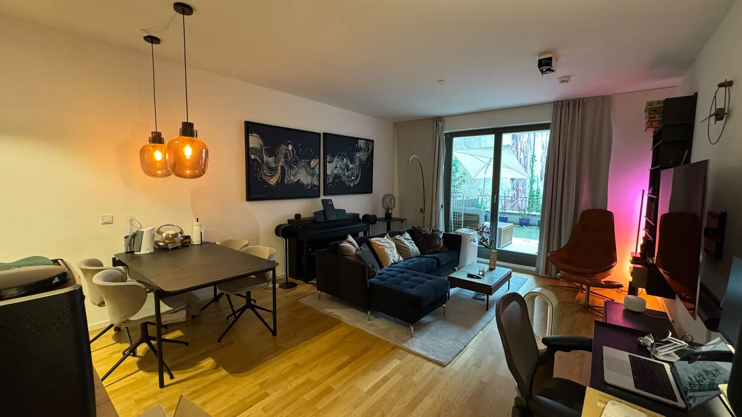 2 room apartment with 81 m² in Berlin – Photo 1