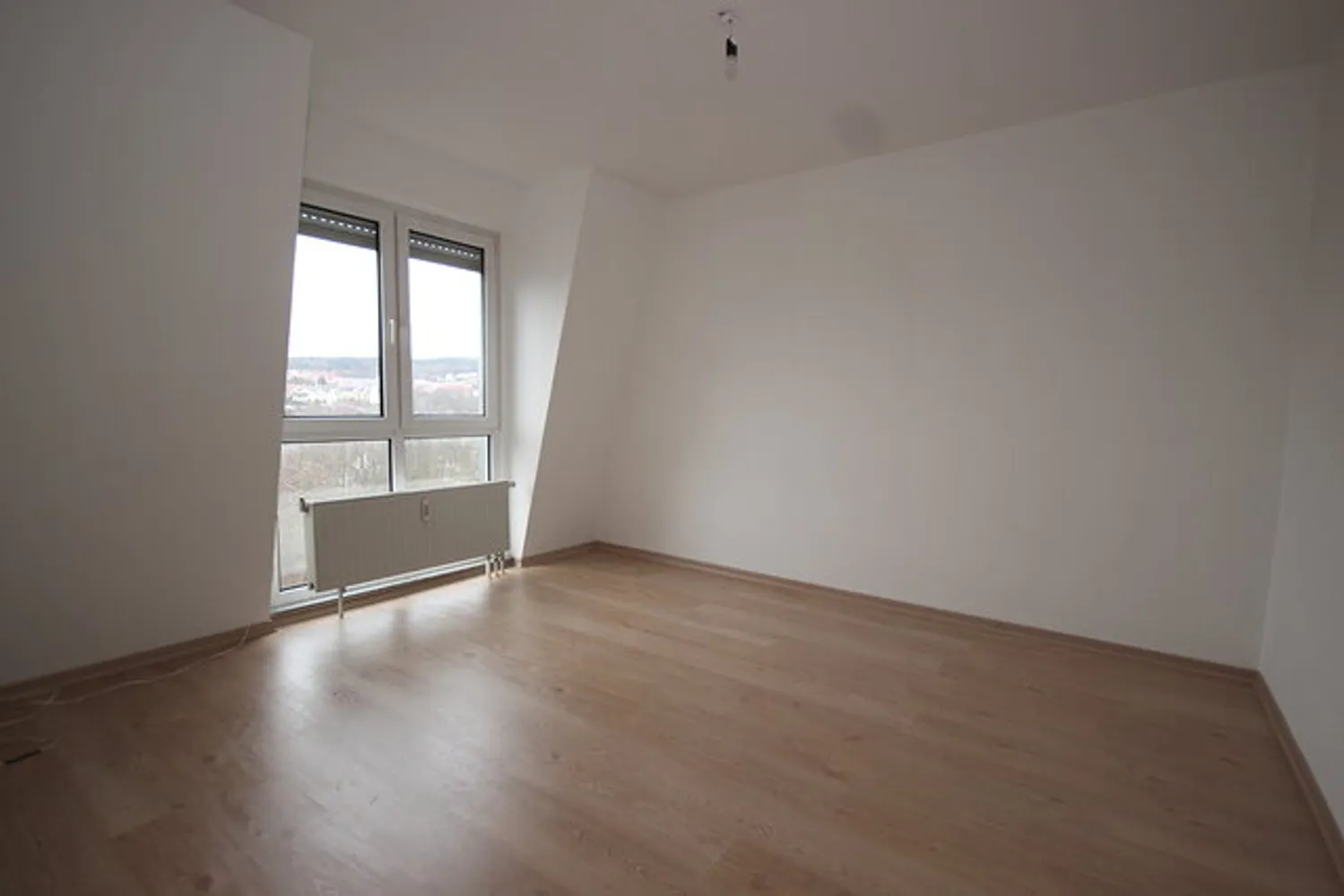 4 Zimmer Wohnung mit 127 m² in Plauen – Bild 8