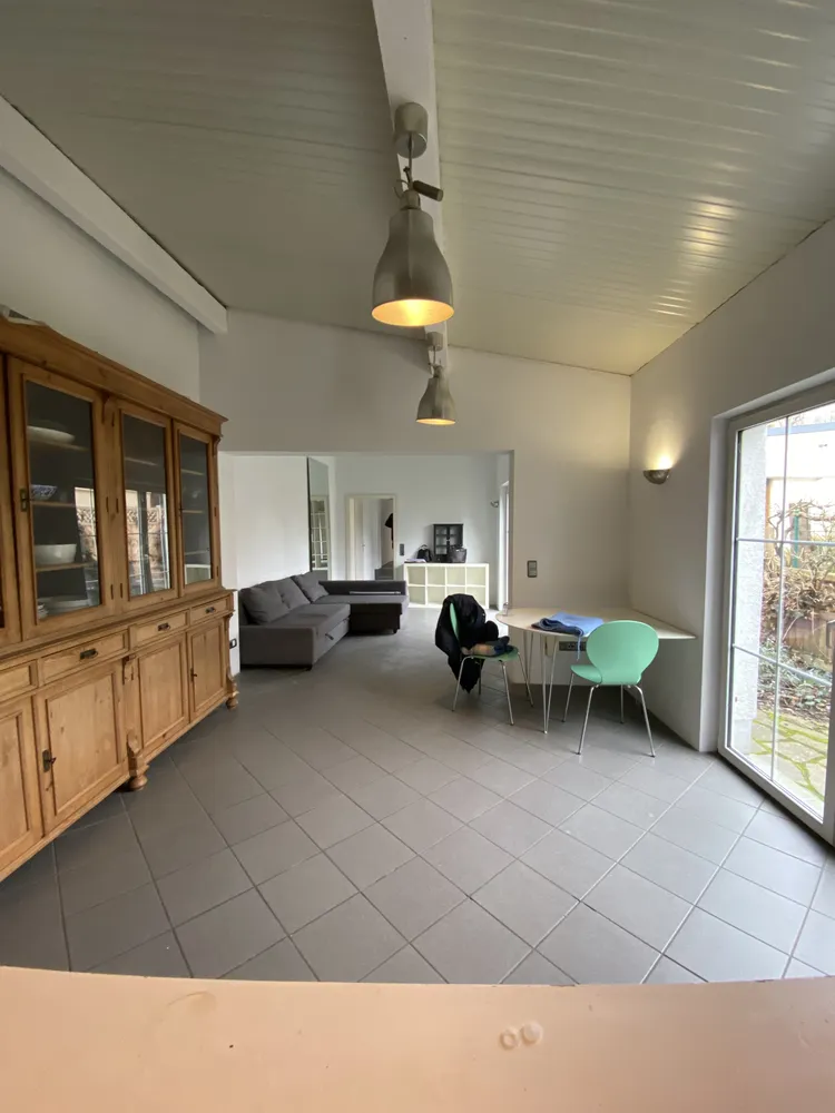 2 Zimmer Wohnung mit 78 m² in Köln – Bild 2
