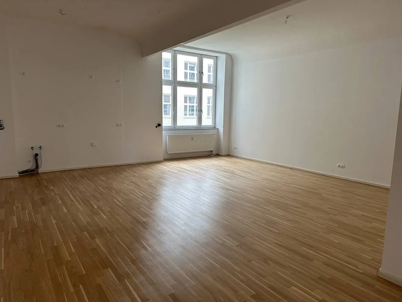 5 Zimmer Wohnung mit 150 m² in Berlin – Bild 2