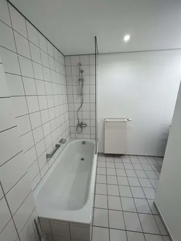 2 Zimmer Wohnung mit 76 m² in Frankfurt am Main – Bild 8
