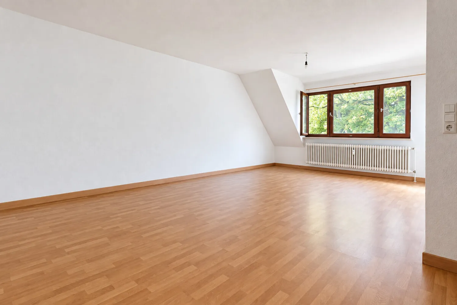 4 Zimmer Wohnung mit 92 m² in Bremen – Bild 1
