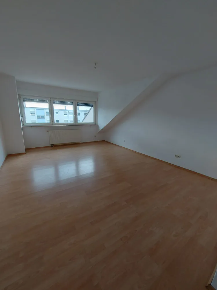 3 Zimmer Wohnung mit 90 m² in Ludwigshafen am Rhein – Bild 4